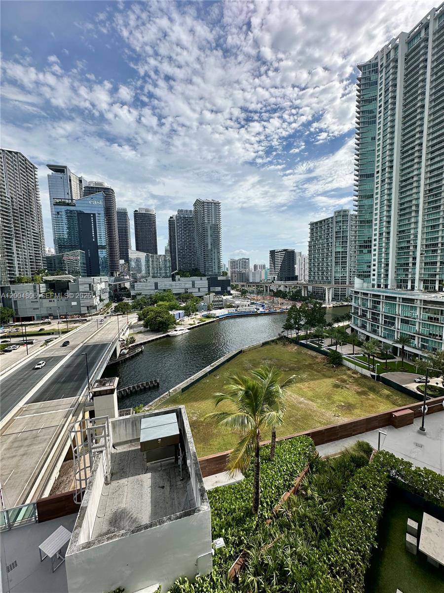 Miami FL 33130 - A12004806