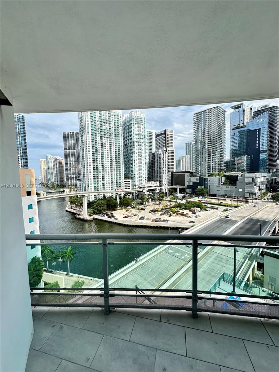 Miami FL 33130 - A12004806