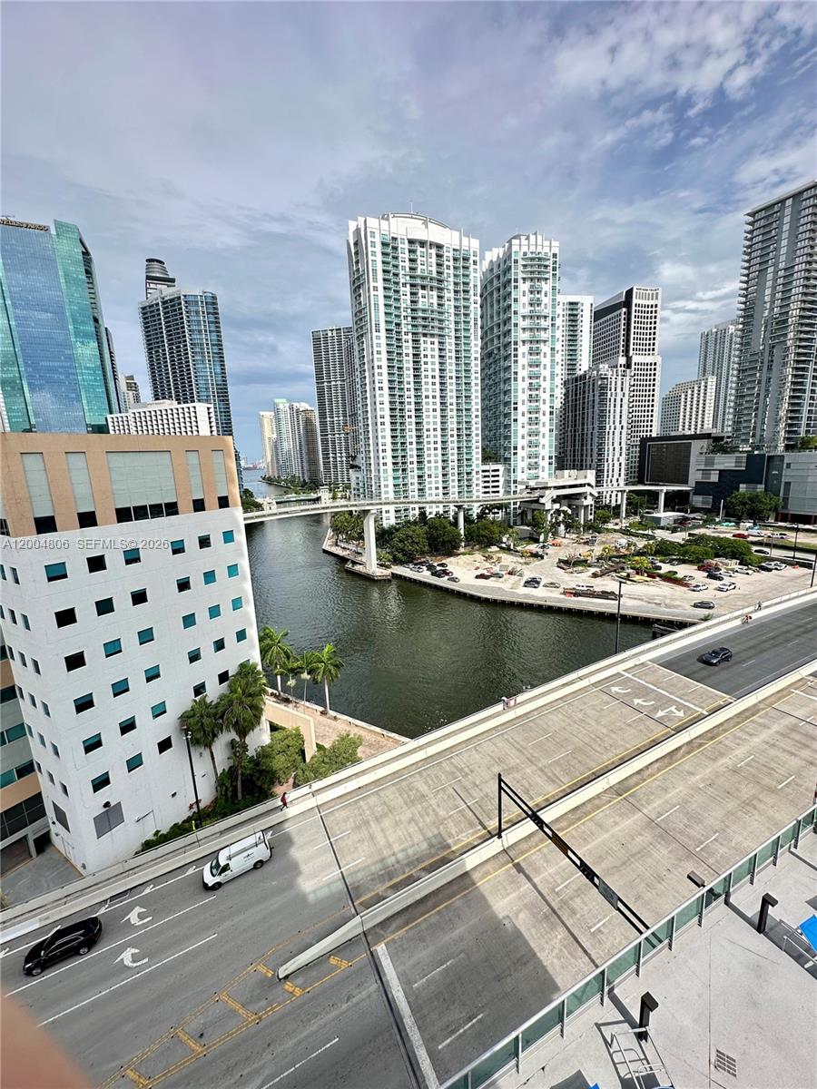 Miami FL 33130 - A12004806