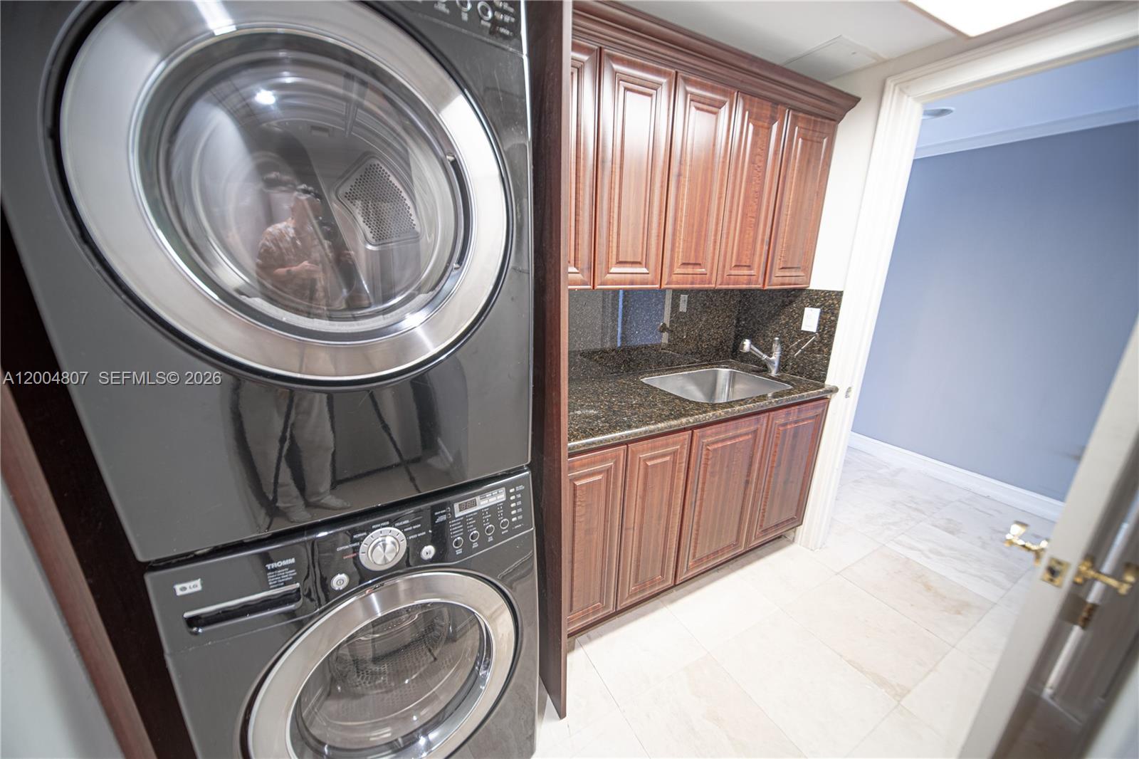 20201 E Country Club Dr #2806/07, Aventura FL 33180