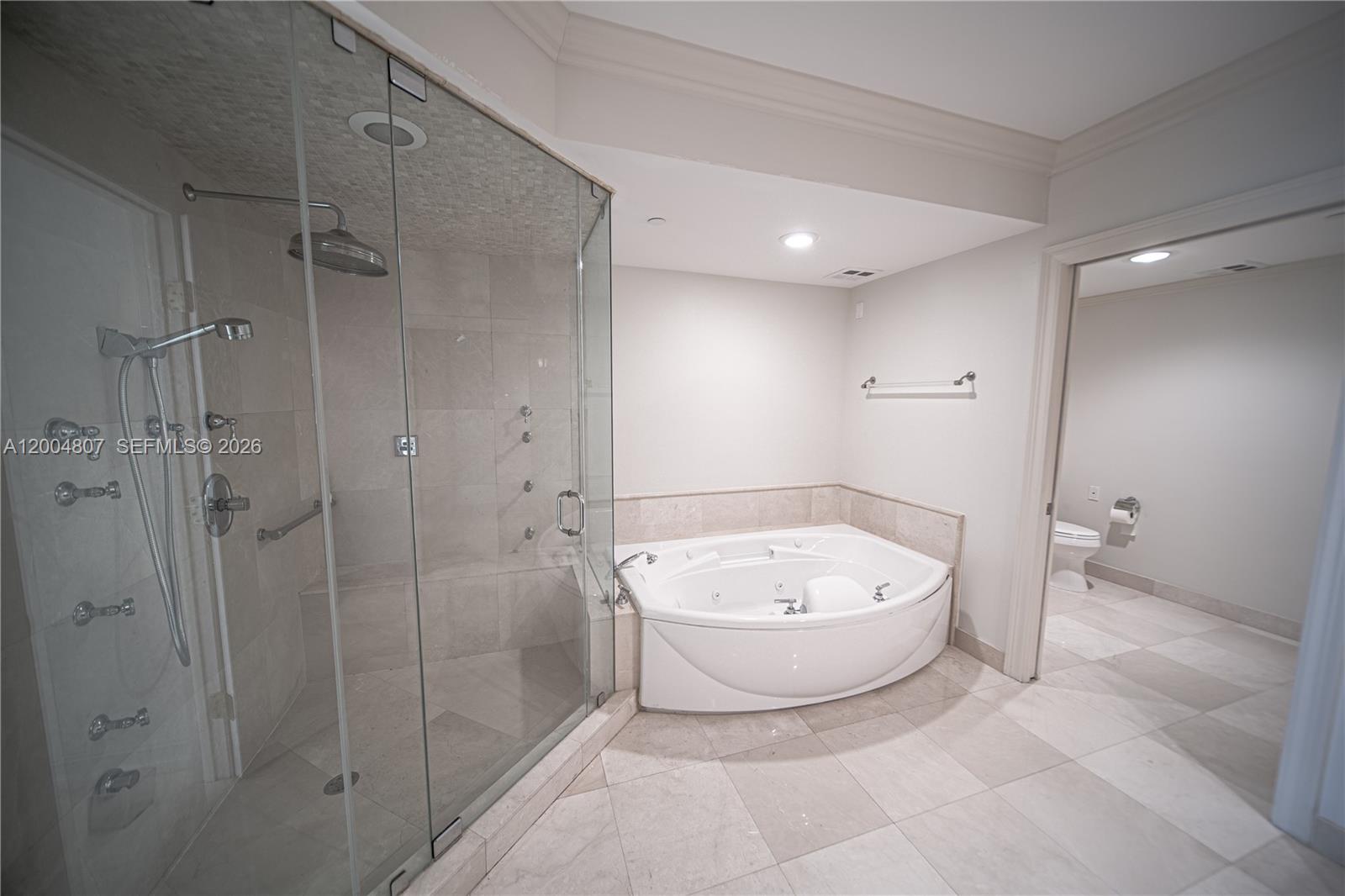 20201 E Country Club Dr #2806/07, Aventura FL 33180