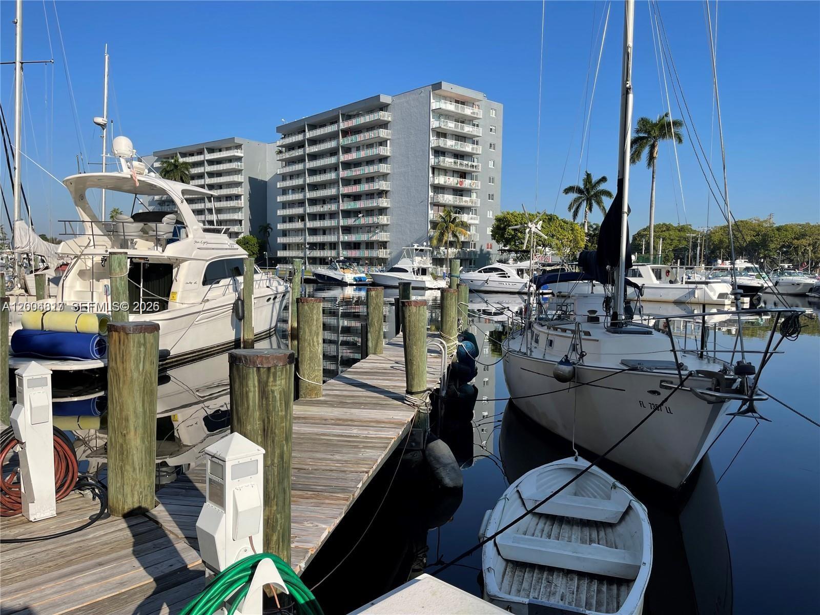 2415 NW 16th St Rd #102, Miami FL 33125