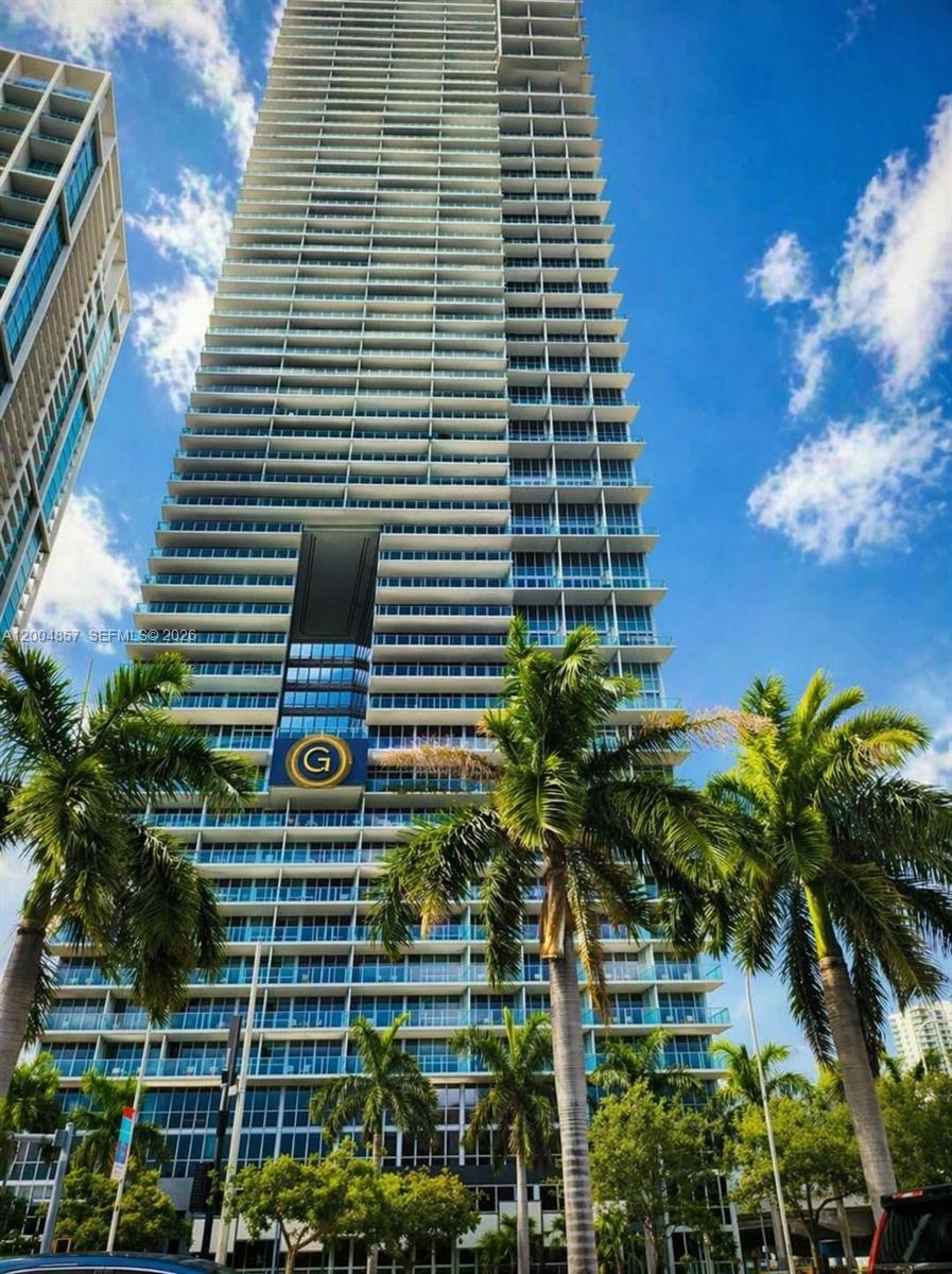 1100 Biscayne Blvd #3708, Miami FL 33132