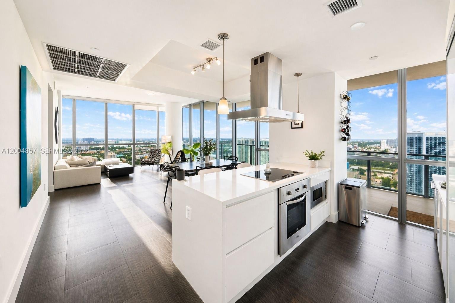 1100 Biscayne Blvd #3708, Miami FL 33132