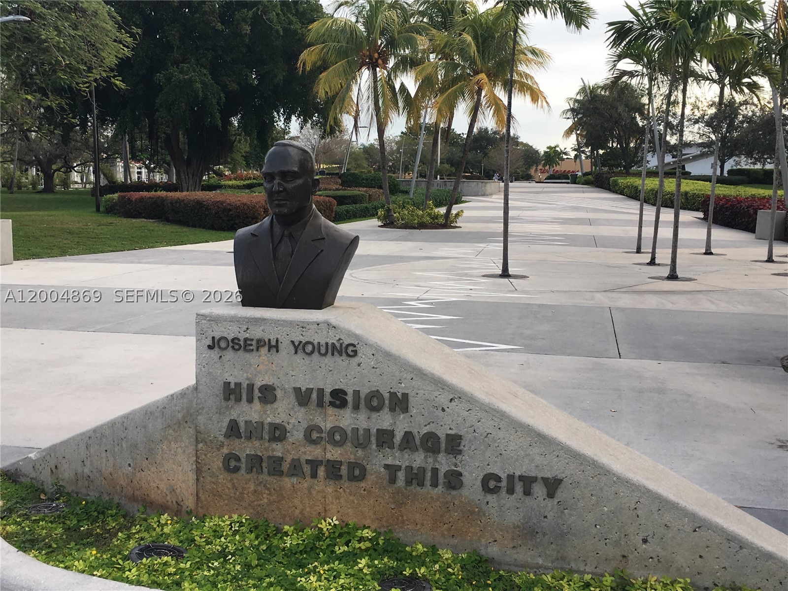 1029 Harrison St, Hollywood FL 33019