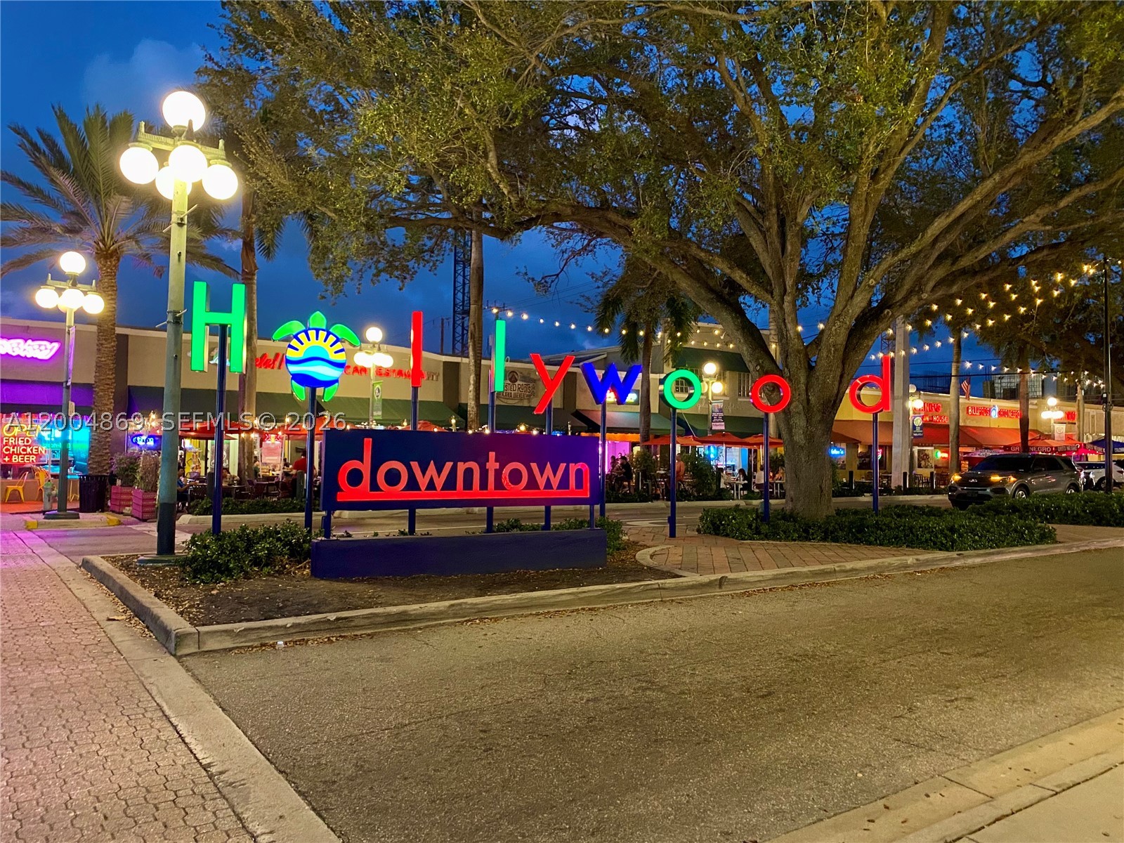 1029 Harrison St, Hollywood FL 33019