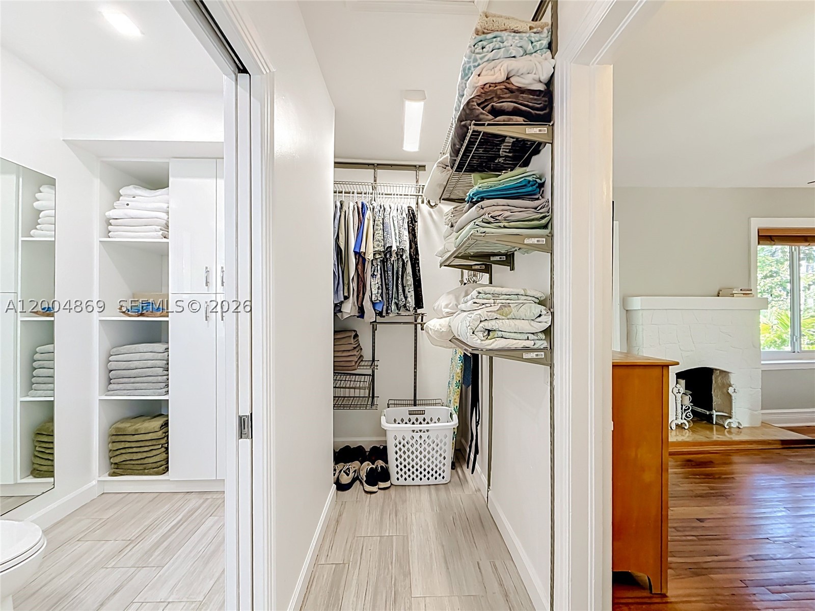 1029 Harrison St, Hollywood FL 33019