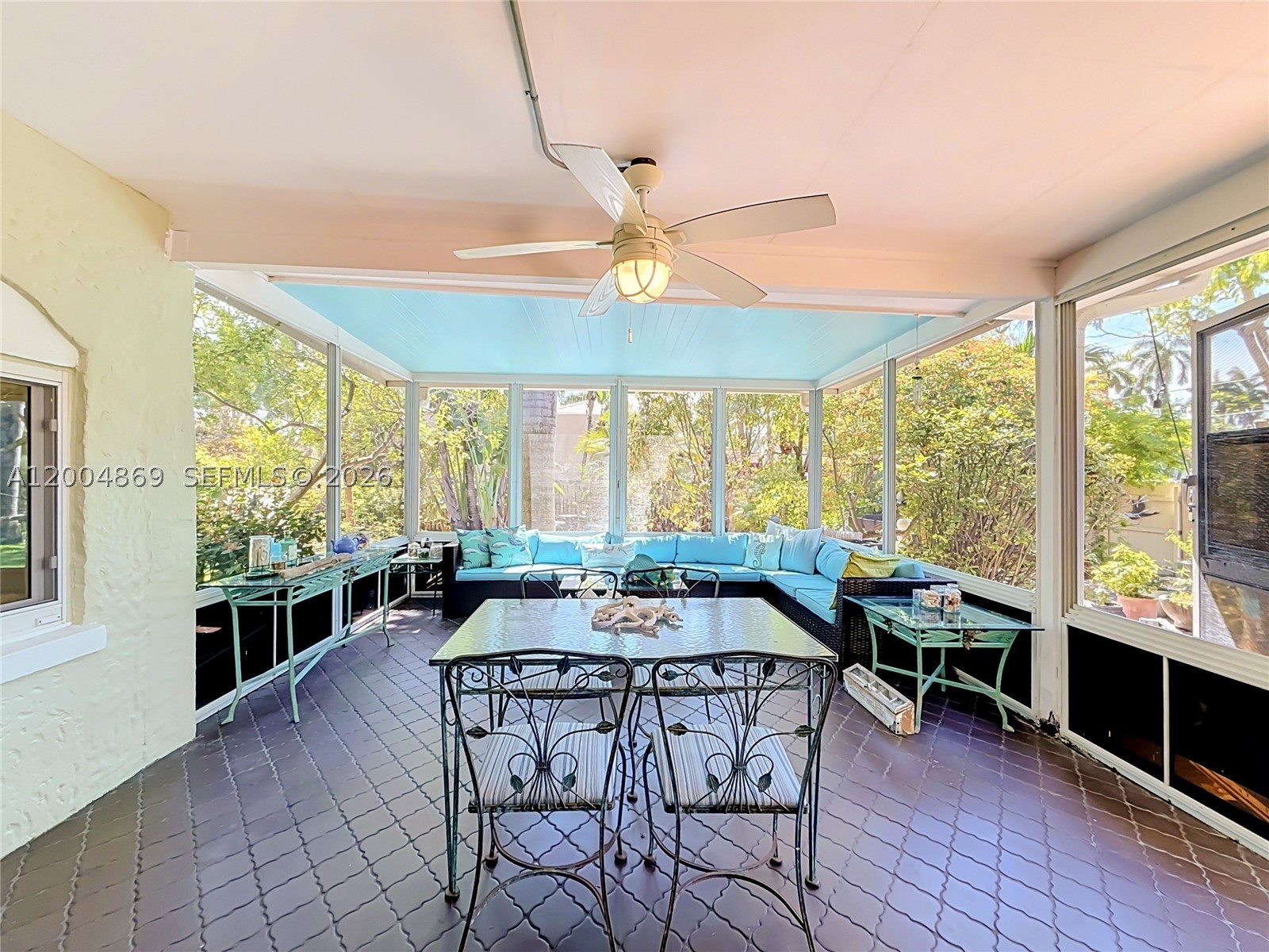 1029 Harrison St, Hollywood FL 33019