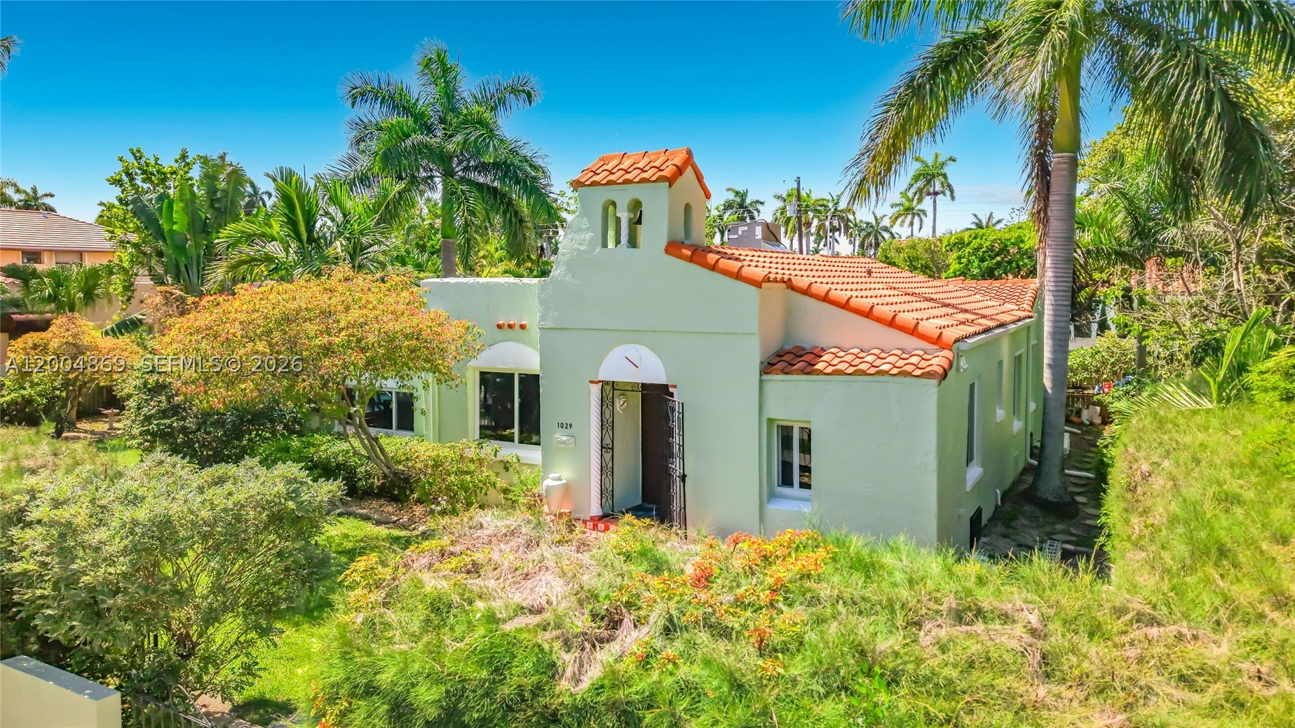 1029 Harrison St, Hollywood FL 33019