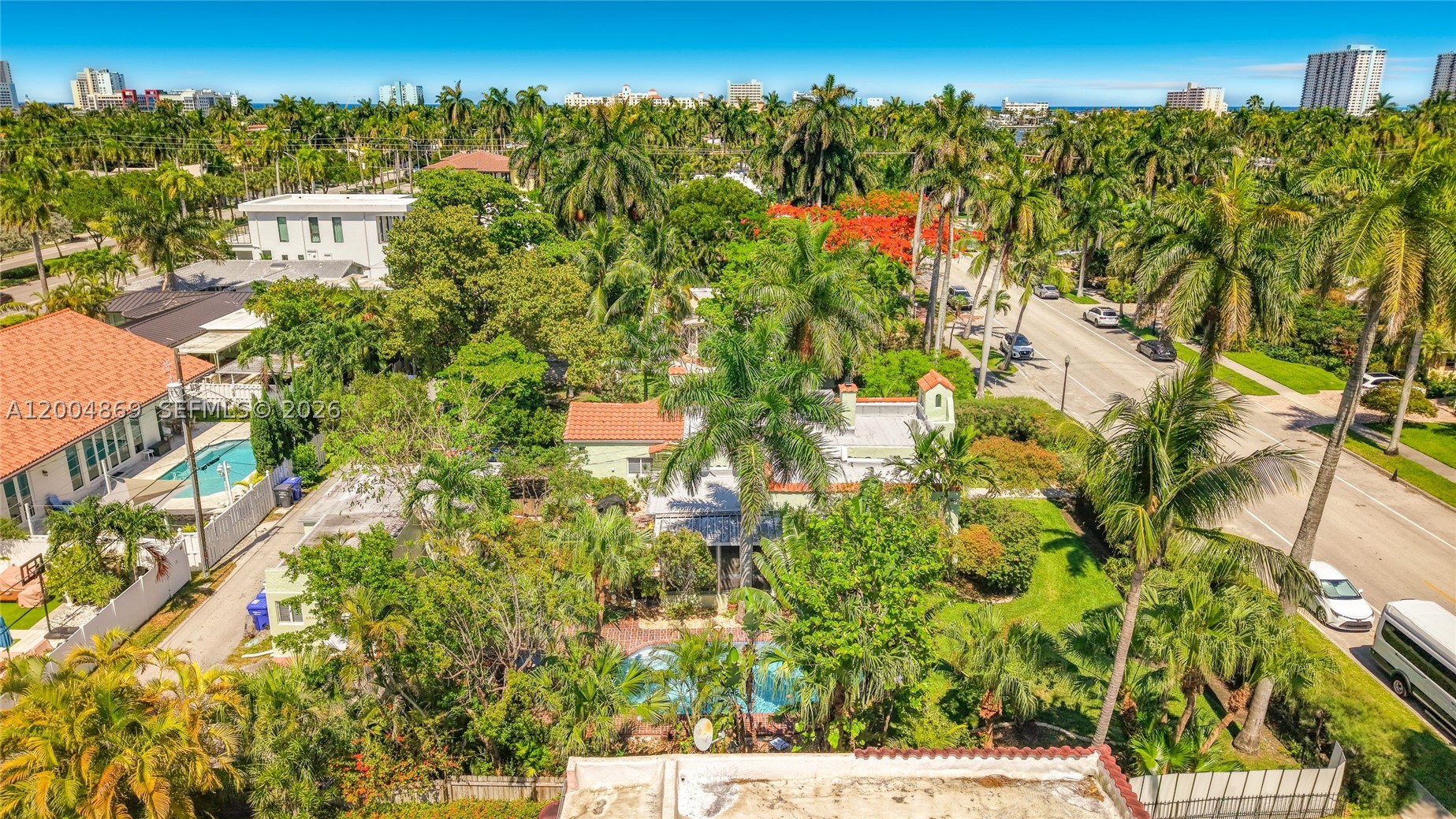 1029 Harrison St, Hollywood FL 33019
