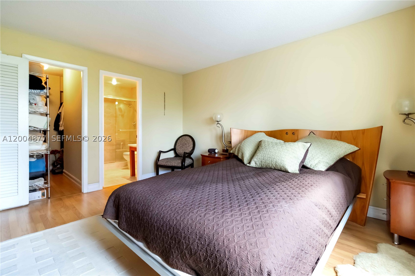 126 Golden Isles Dr #32A, Hallandale Beach FL 33009