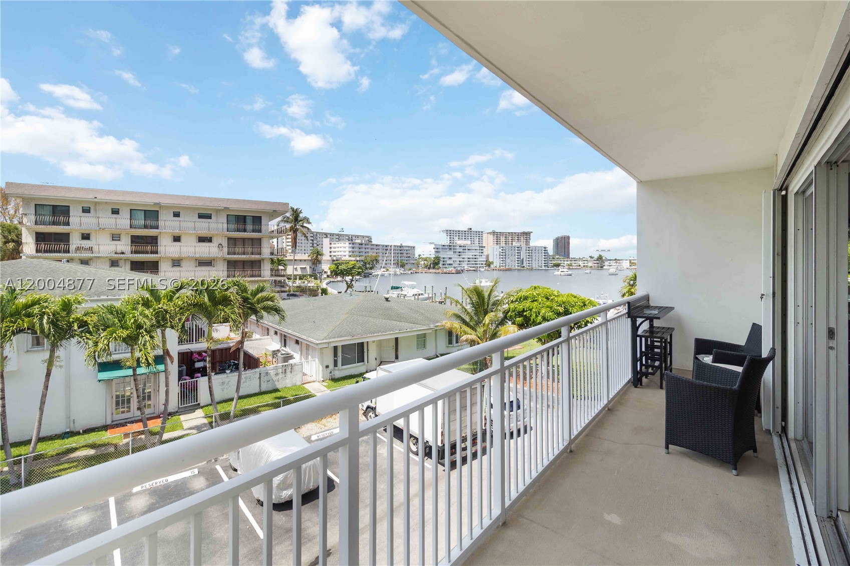 126 Golden Isles Dr #32A, Hallandale Beach FL 33009