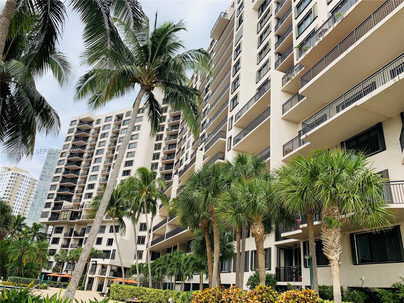 540 Brickell Key Dr #724, Miami FL 33131