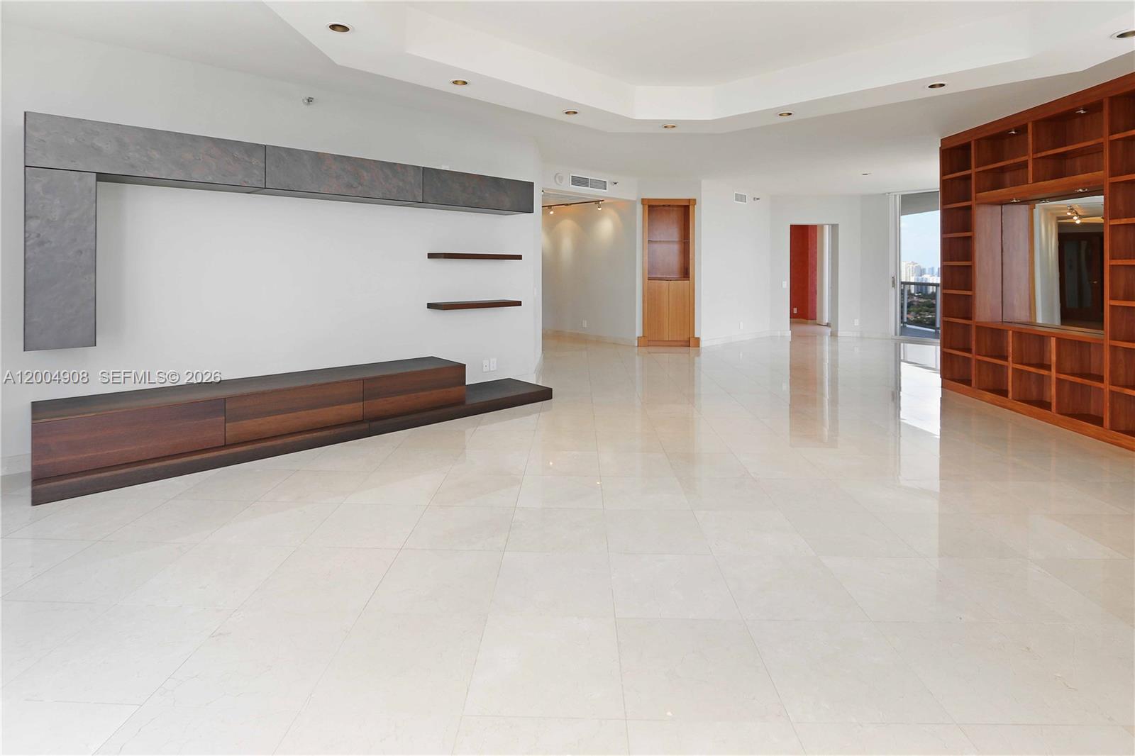 3802 NE 207th St #2604, Aventura FL 33180
