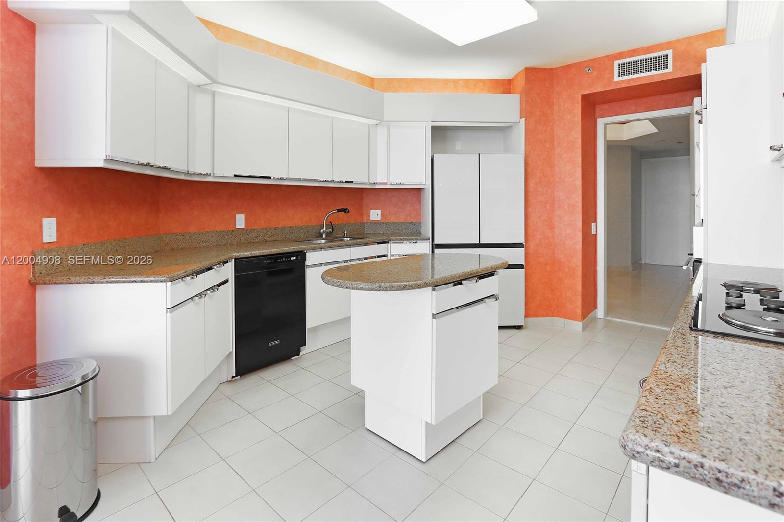 3802 NE 207th St #2604, Aventura FL 33180