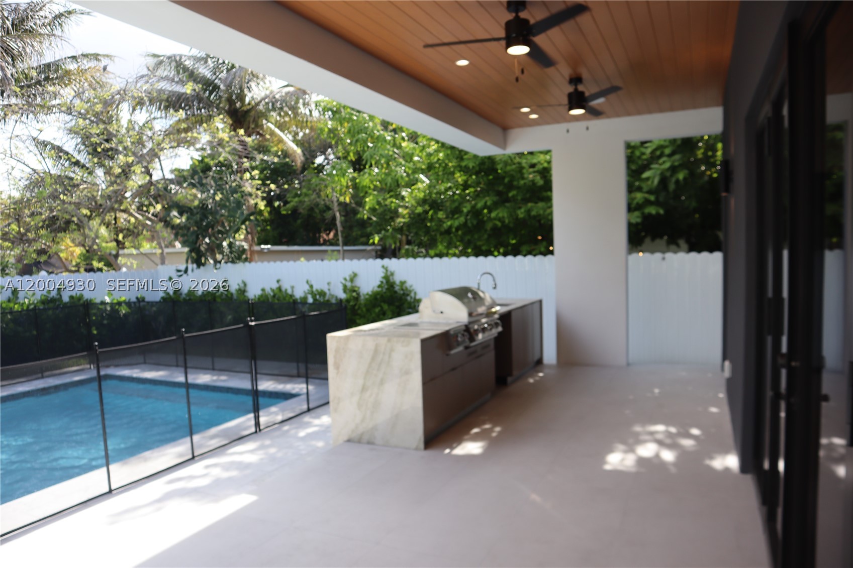6449 SW 28th St, Miami FL 33155