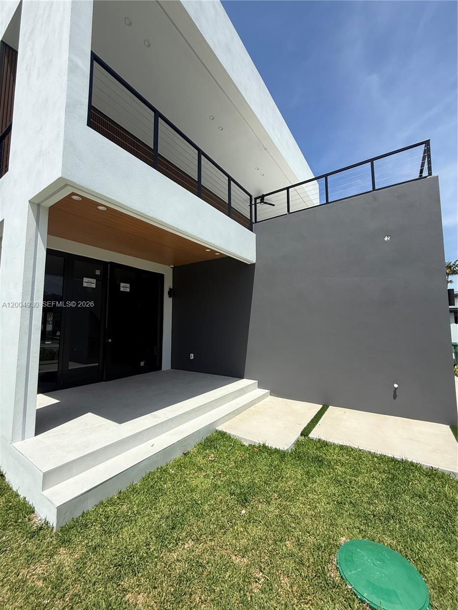 6449 SW 28th St, Miami FL 33155