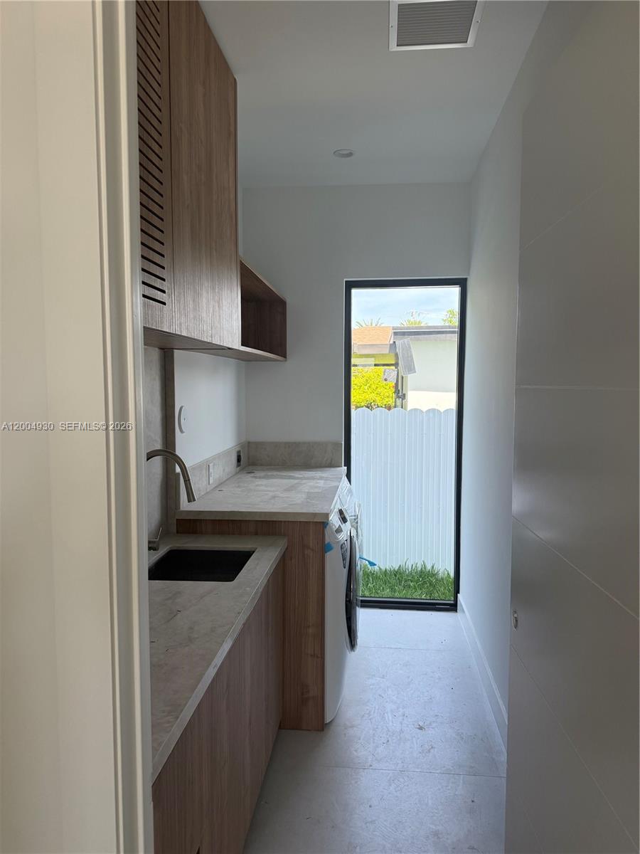 6449 SW 28th St, Miami FL 33155