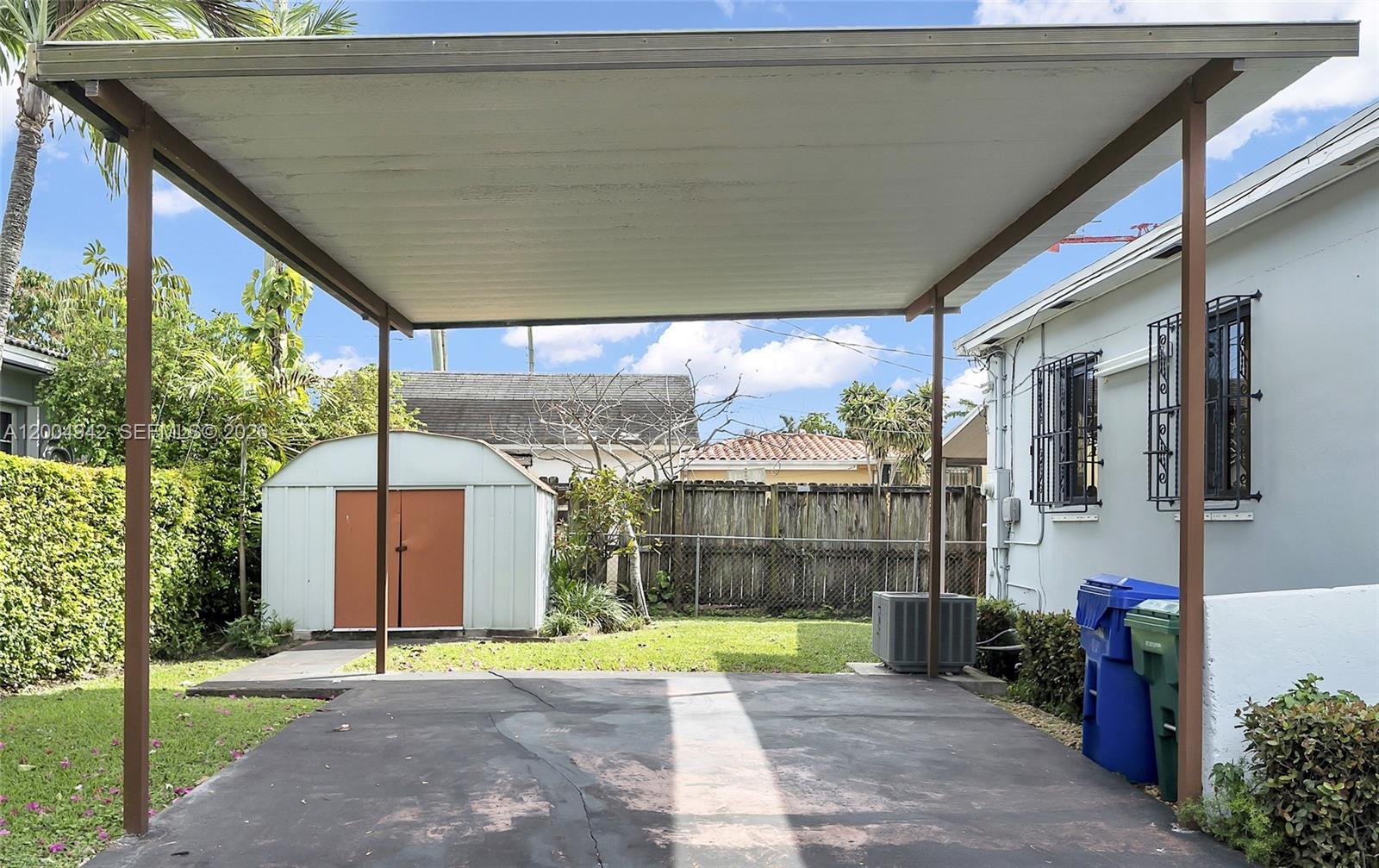 3694 NW 20th St, Miami FL 33142