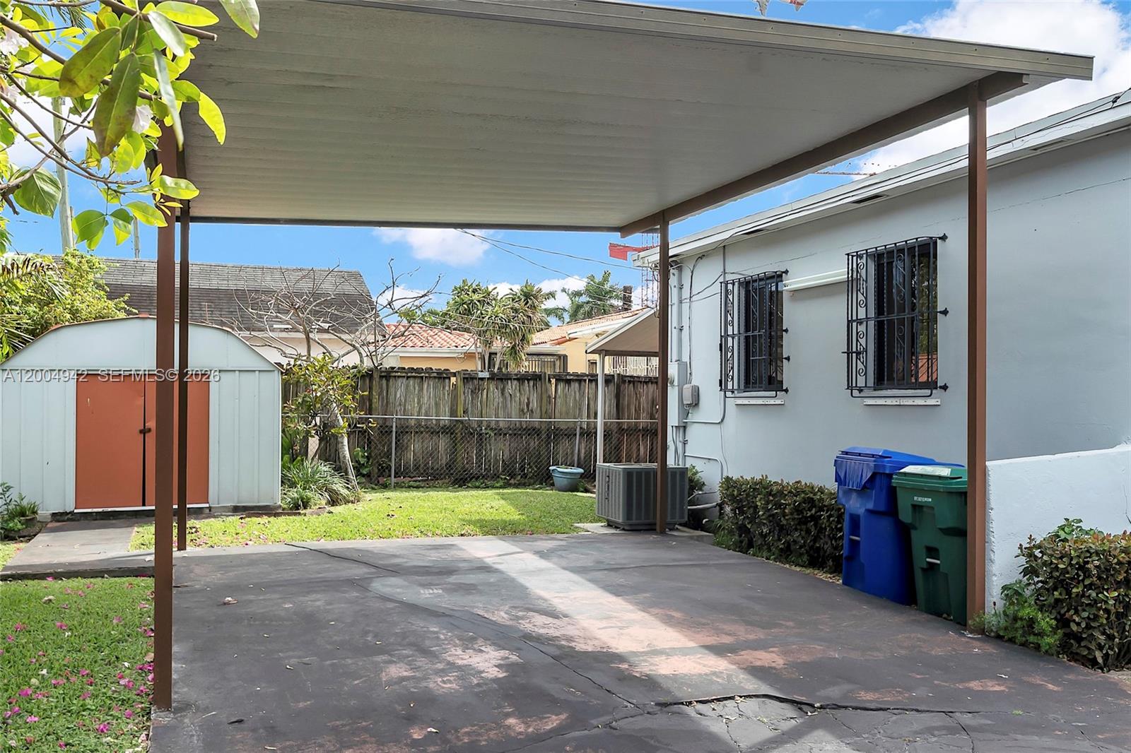 3694 NW 20th St, Miami FL 33142
