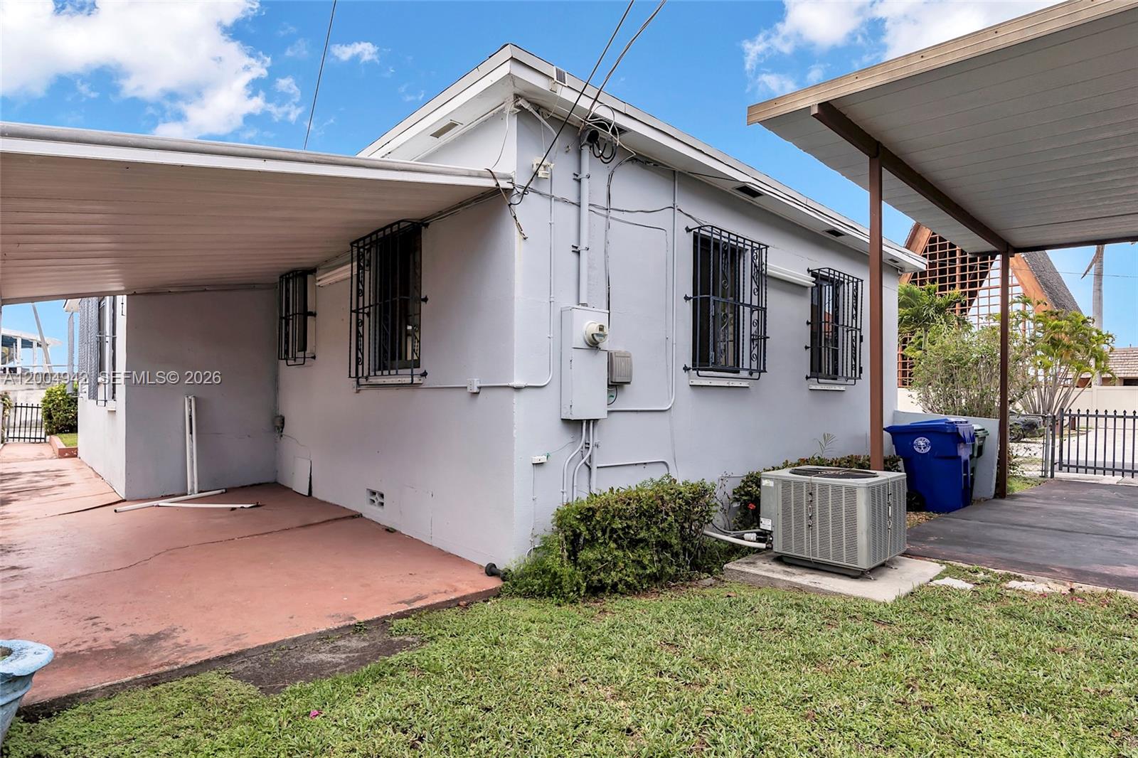 3694 NW 20th St, Miami FL 33142