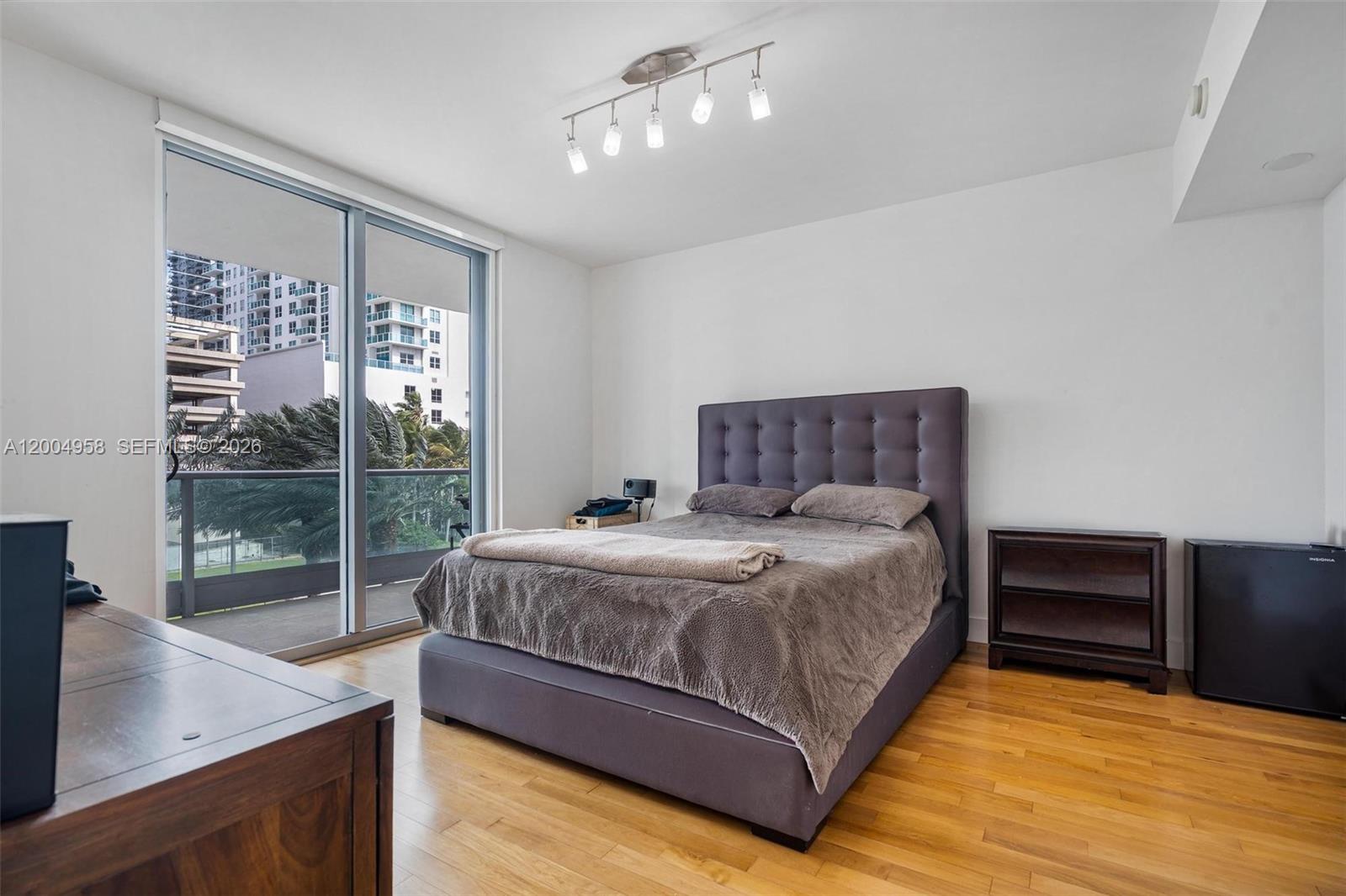 1331 Brickell Bay Dr #302, Miami FL 33131