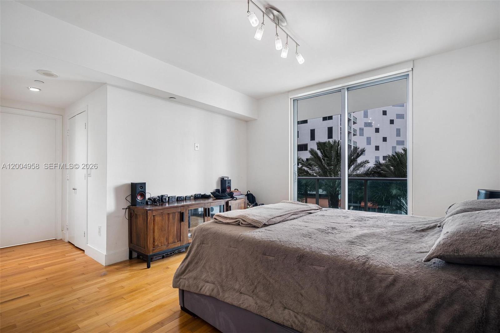 1331 Brickell Bay Dr #302, Miami FL 33131