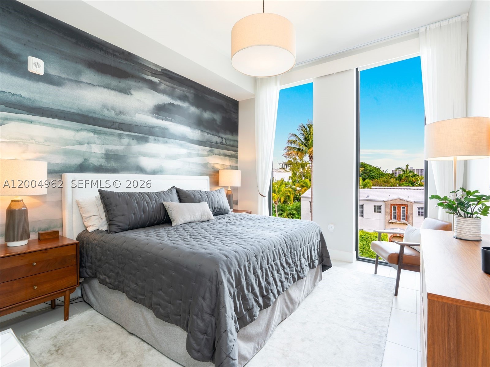 1030 15th St #321, Miami Beach FL 33139