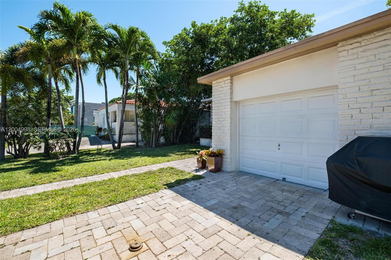 9516 Byron Ave, Surfside FL 33154