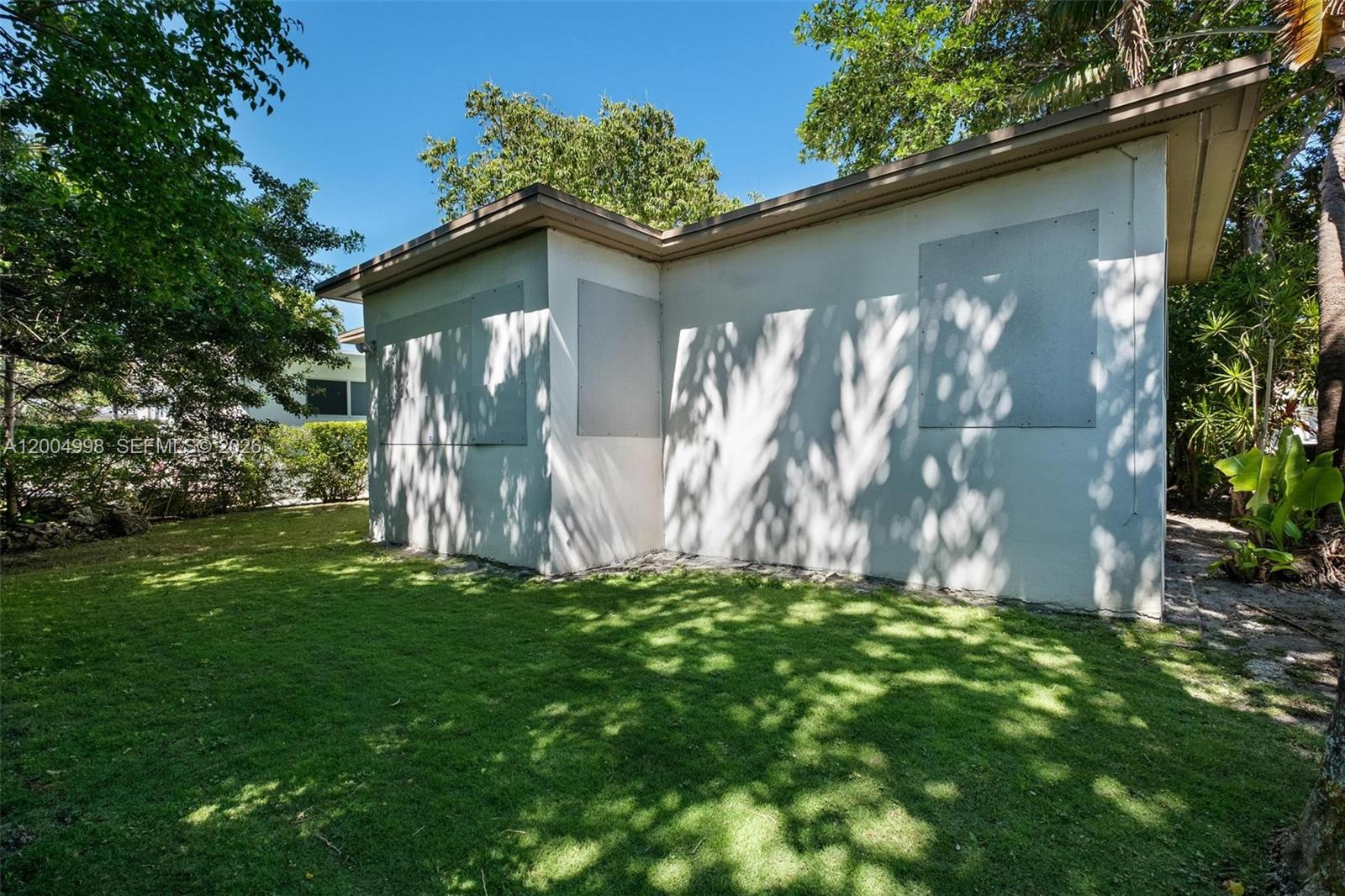 9516 Byron Ave, Surfside FL 33154