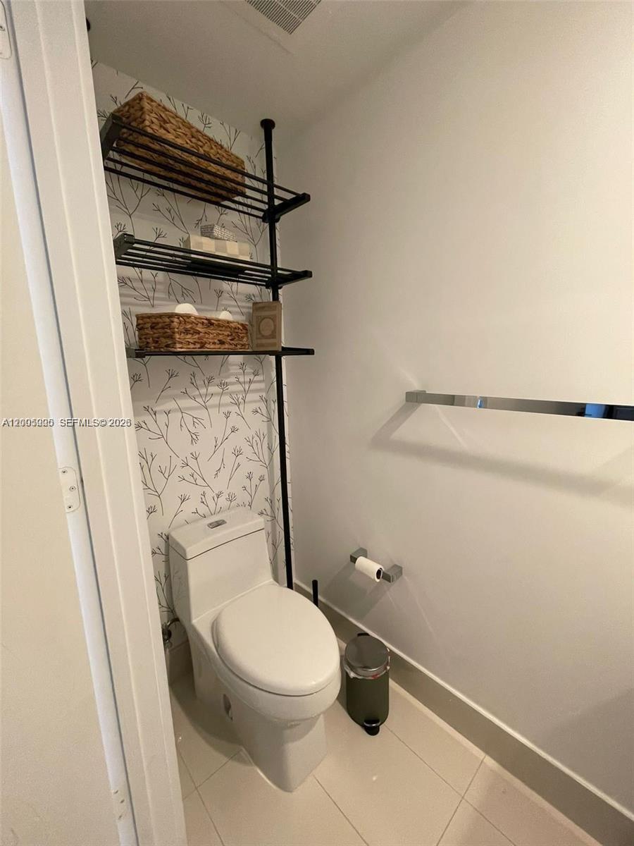 121 NE 34 St #2215, Miami FL 33137