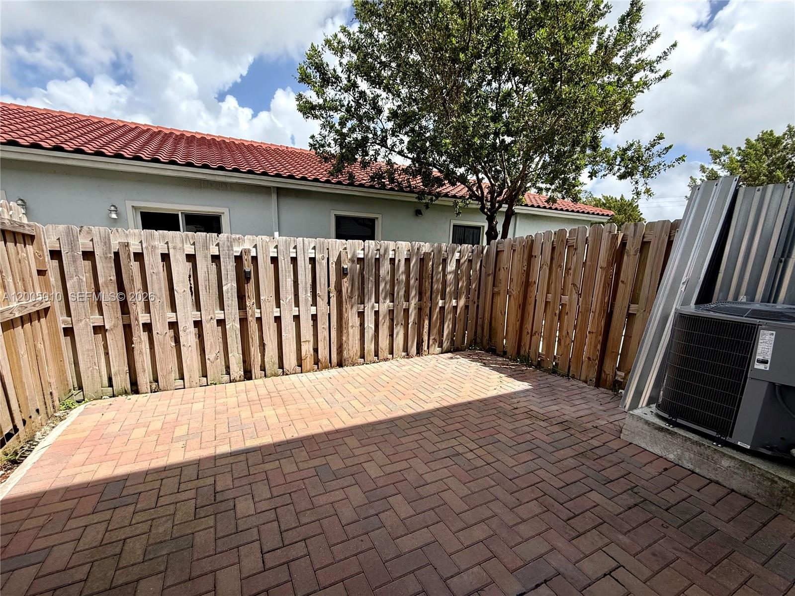 529 NE 1st Dr, Florida City FL 33034