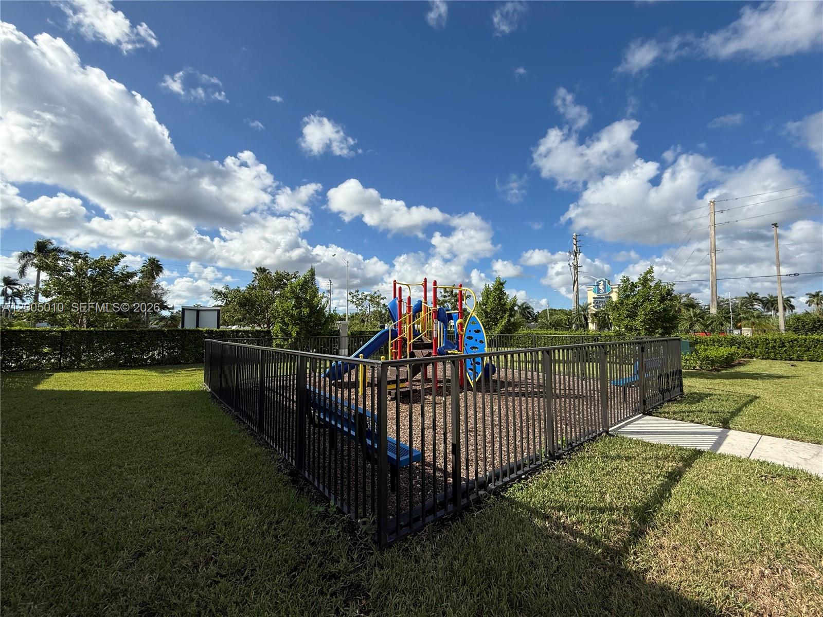 529 NE 1st Dr, Florida City FL 33034