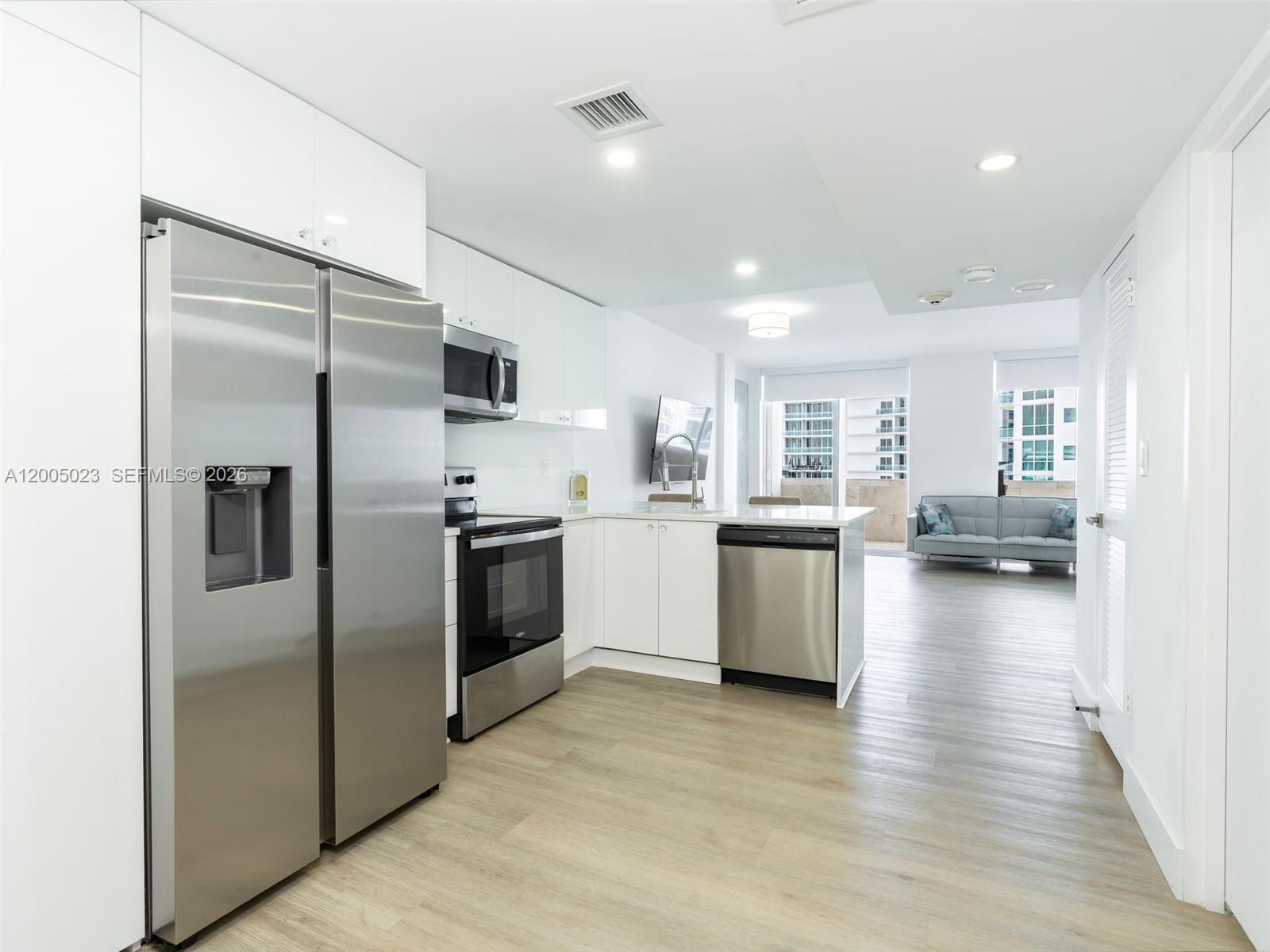 10275 Collins Ave #1502, Bal Harbour FL 33154
