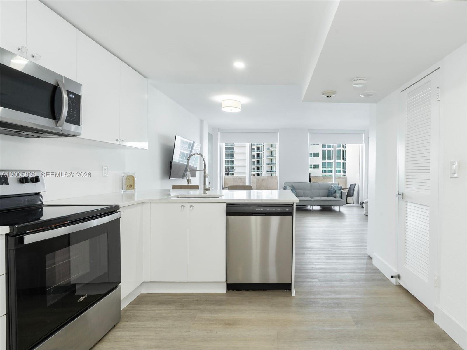 10275 Collins Ave #1502, Bal Harbour FL 33154
