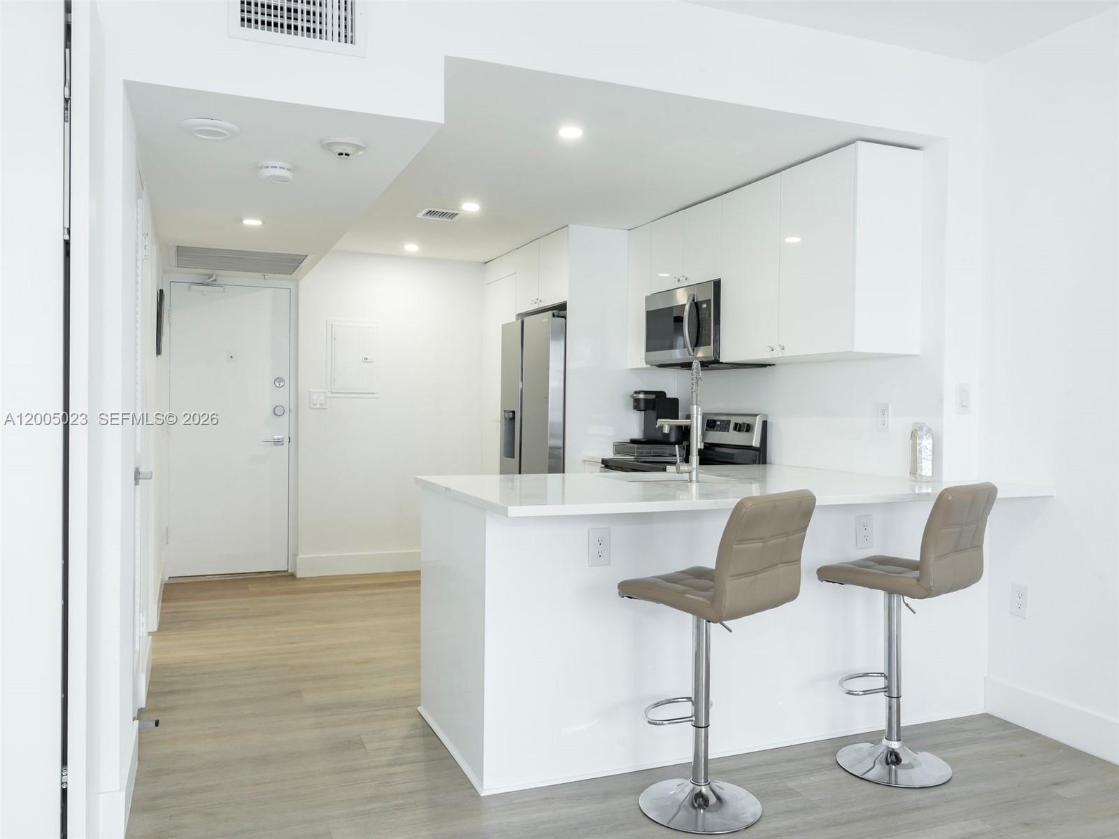 10275 Collins Ave #1502, Bal Harbour FL 33154