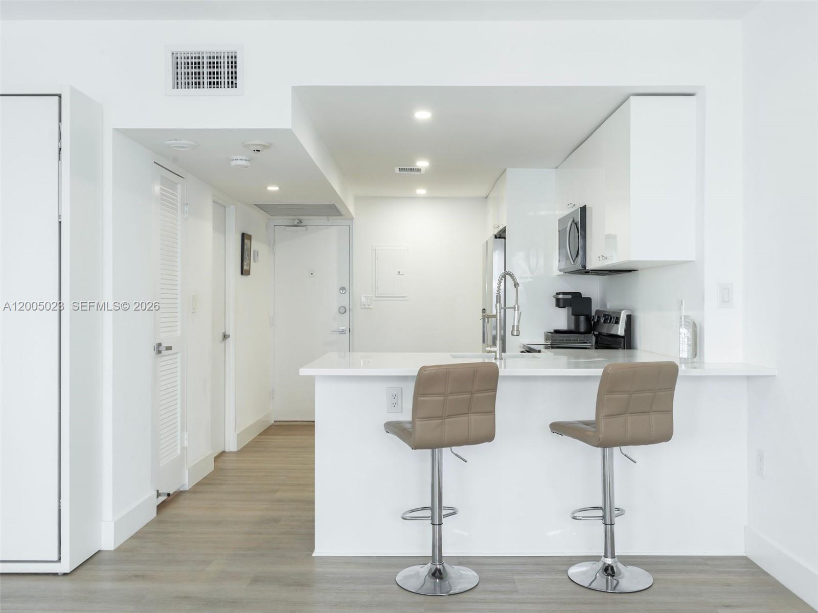 10275 Collins Ave #1502, Bal Harbour FL 33154