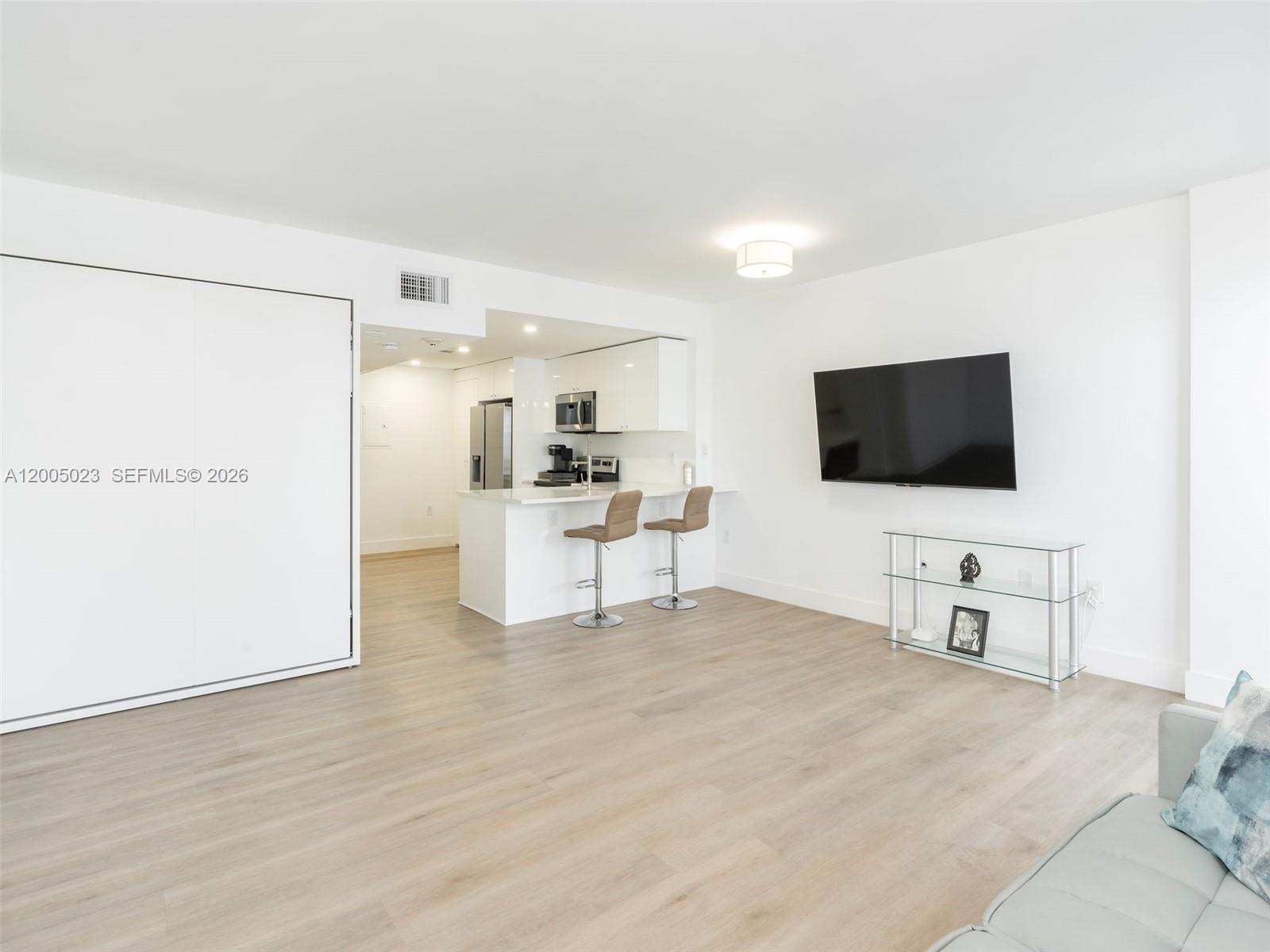 10275 Collins Ave #1502, Bal Harbour FL 33154