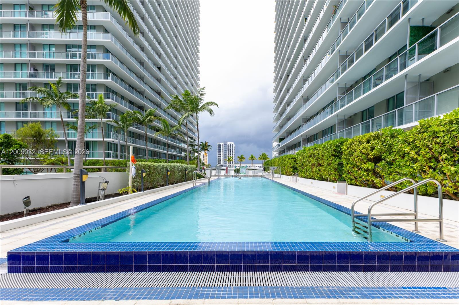 1111 SW 1st Ave #LPH3820-, Miami FL 33130