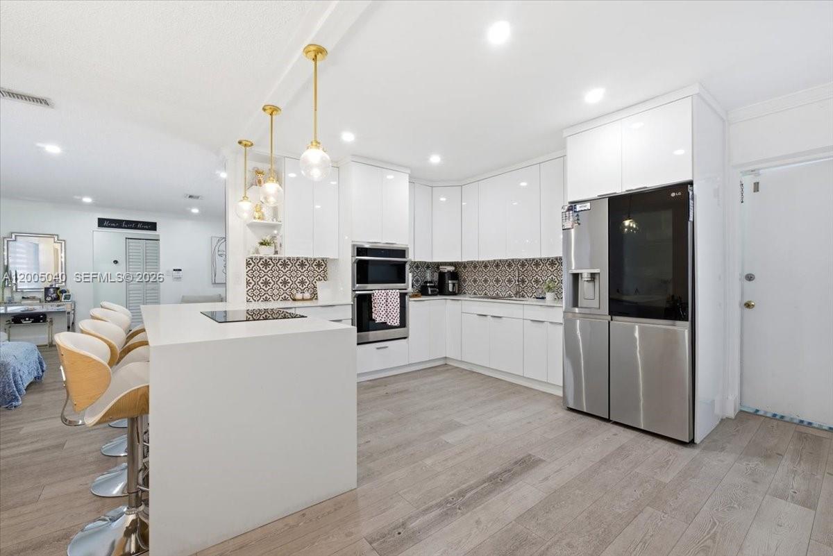 740 SW 7th Ave, Hallandale Beach FL 33009