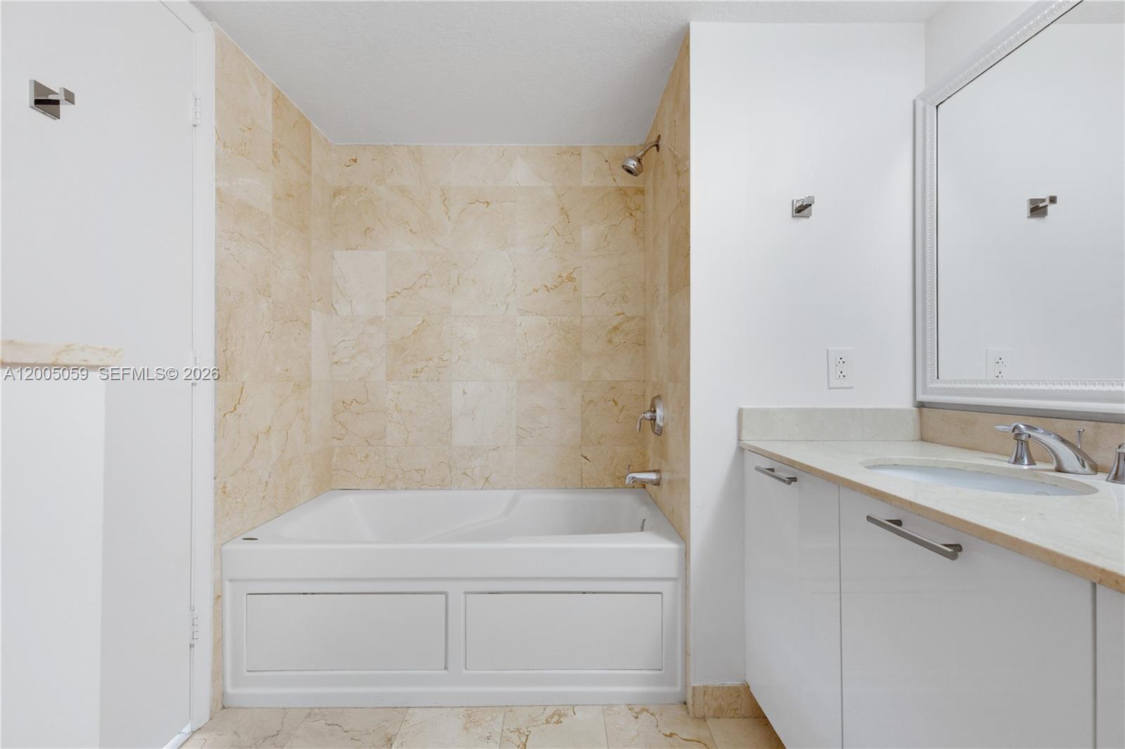 1800 N Bayshore Dr #1203, Miami FL 33132