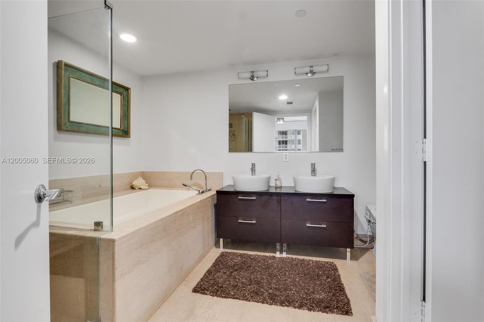 5875 Collins Ave #604, Miami Beach FL 33140