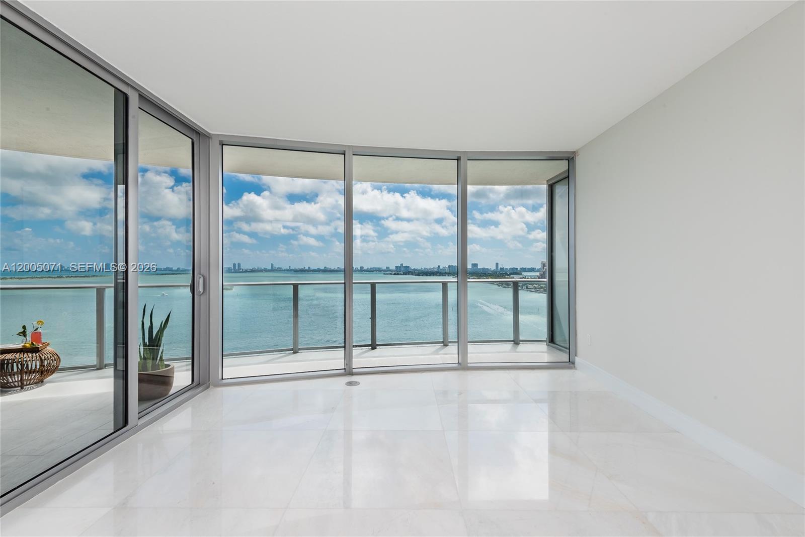 488 NE 18th St #2512, Miami FL 33132
