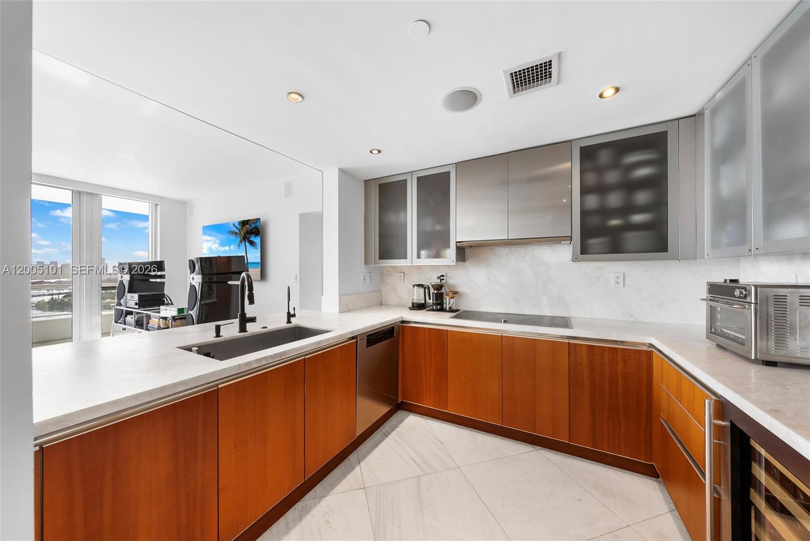 520 West Ave #2202, Miami Beach FL 33139