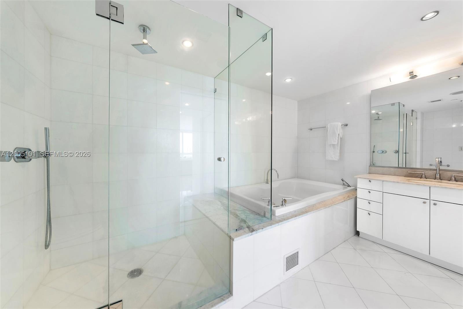 520 West Ave #2202, Miami Beach FL 33139