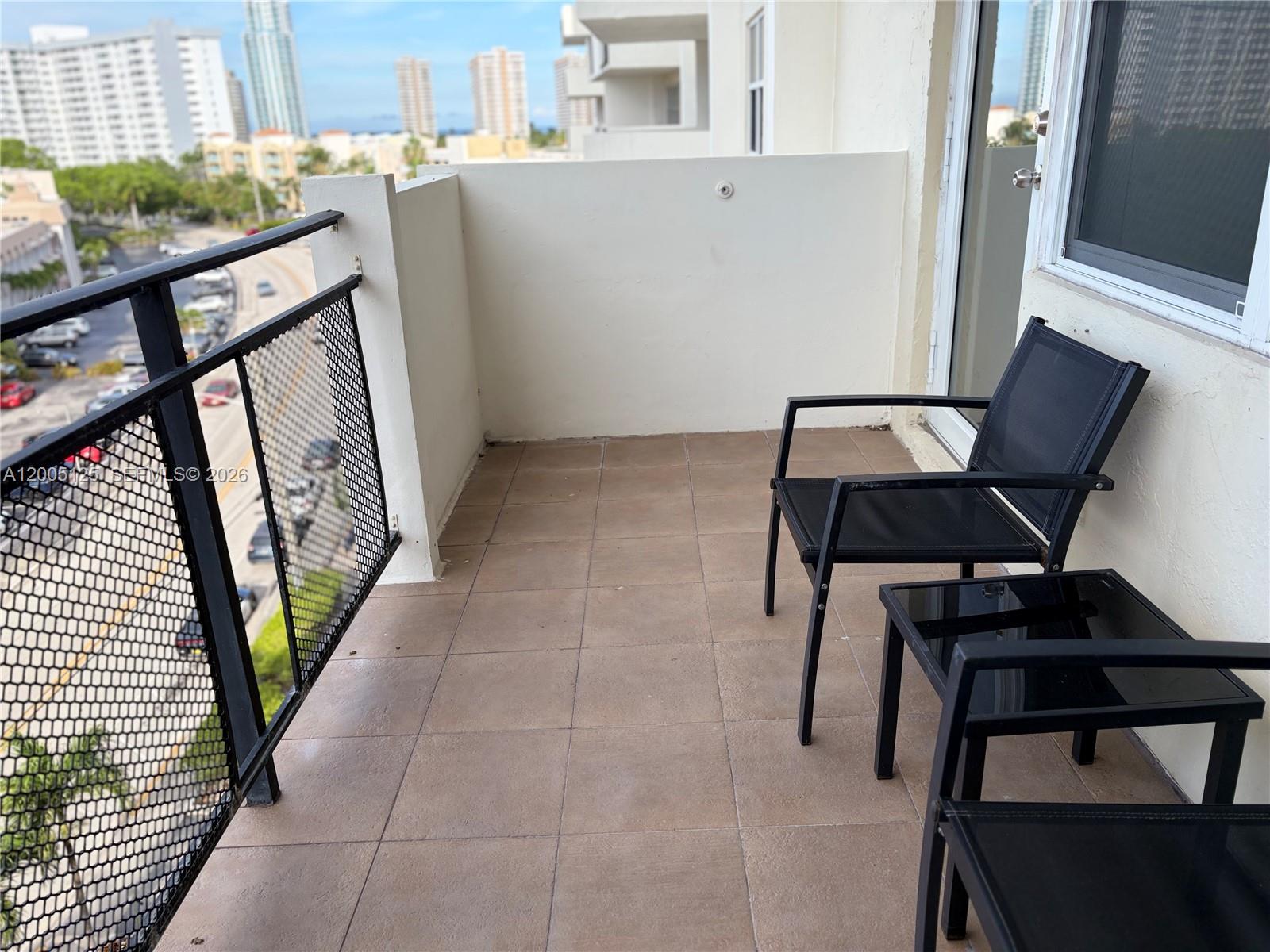 401 Golden Isles Dr #716, Hallandale Beach FL 33009