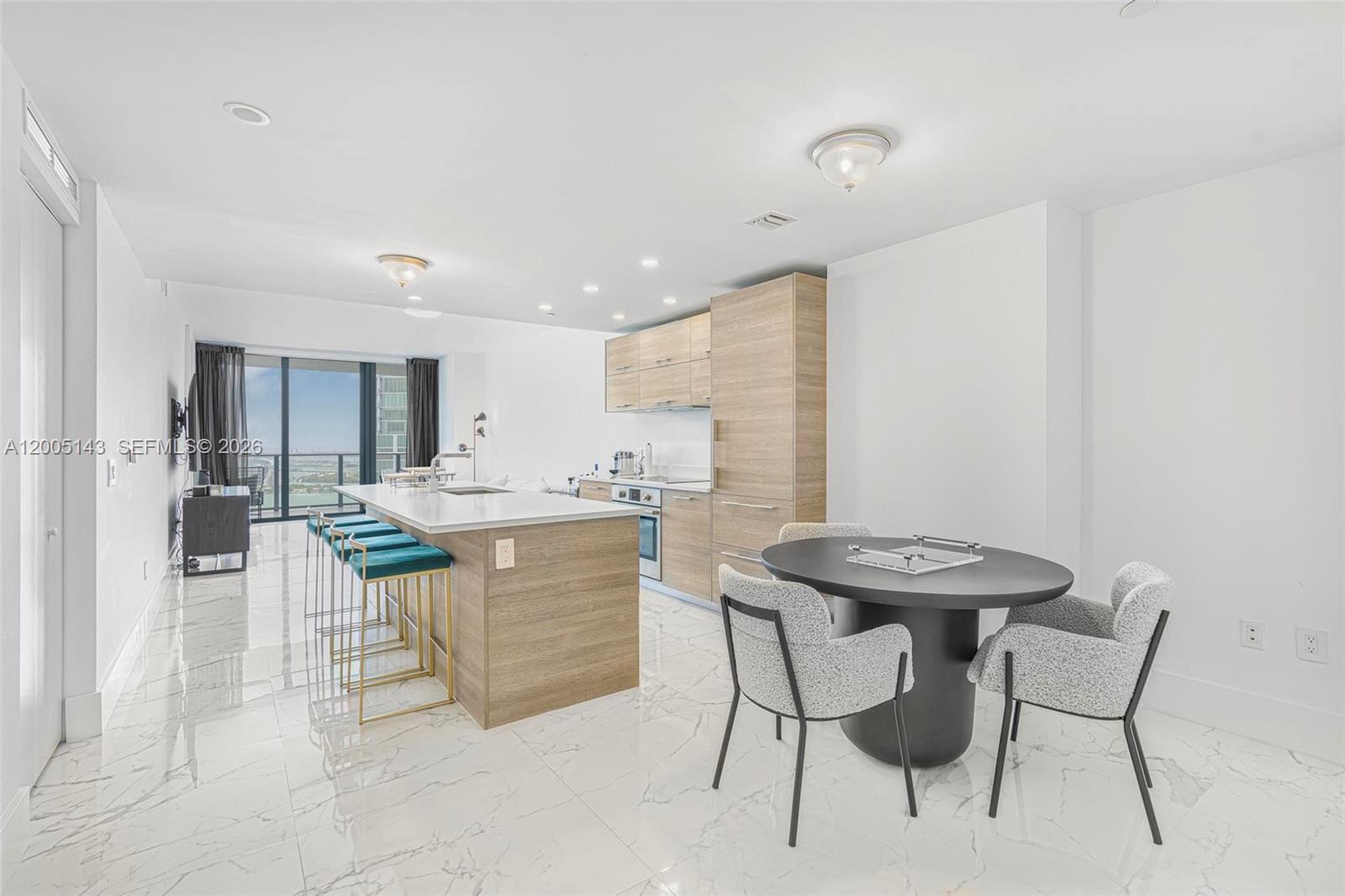 650 NE 32nd St #4903, Miami FL 33137