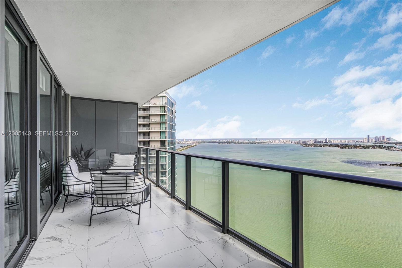 650 NE 32nd St #4903, Miami FL 33137