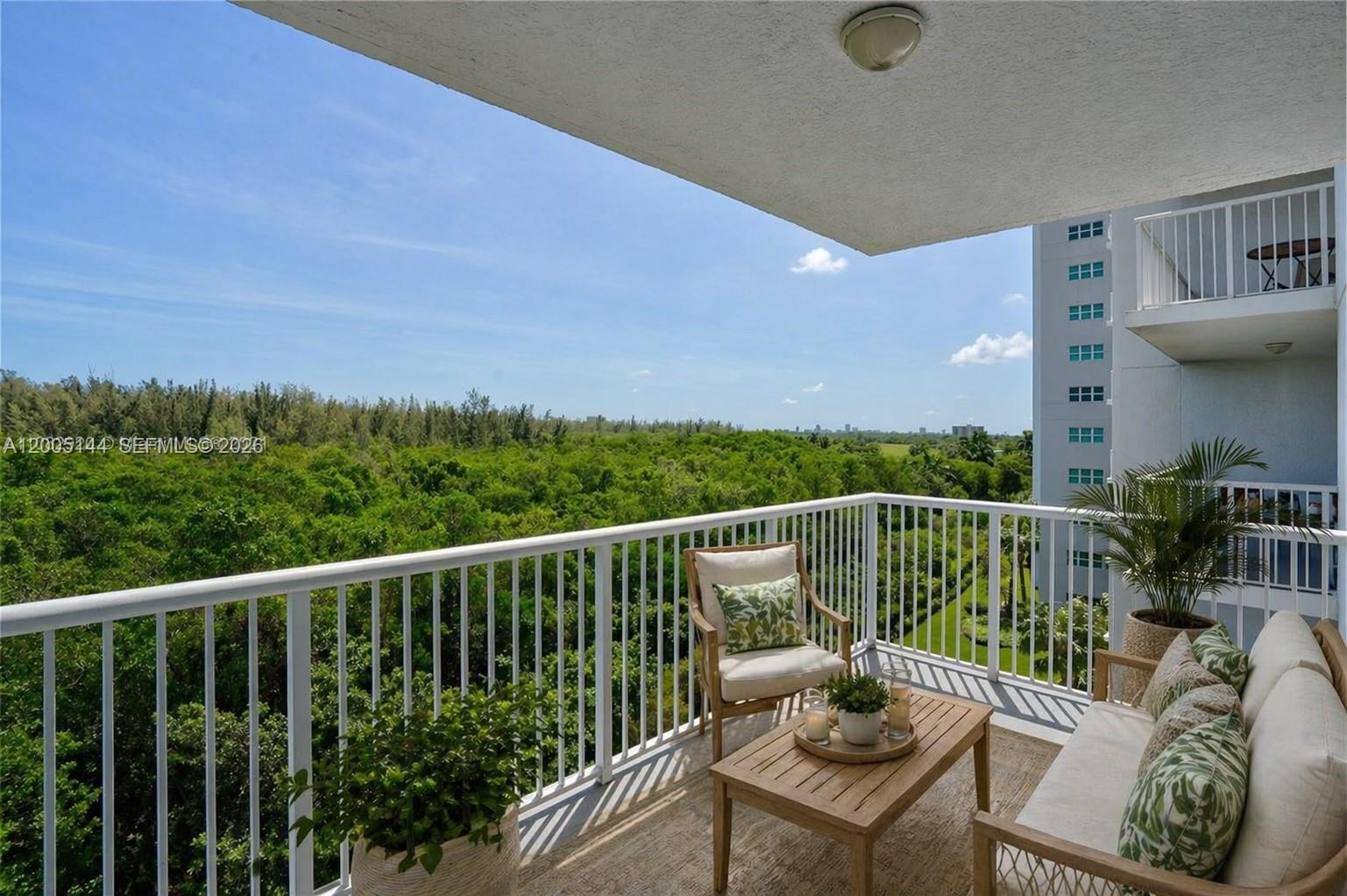 15051 Royal Oaks Ln #503, North Miami FL 33181