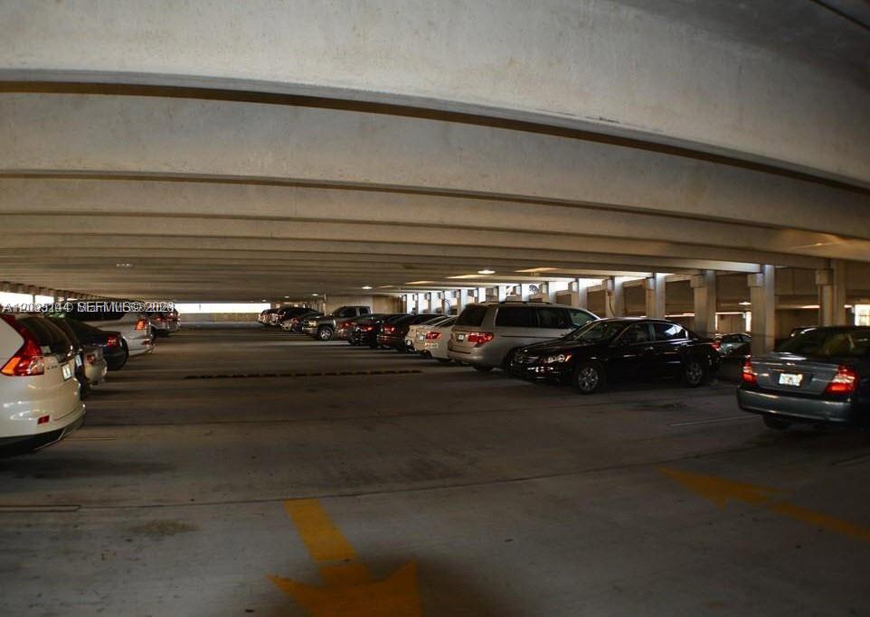 15051 Royal Oaks Ln #503, North Miami FL 33181